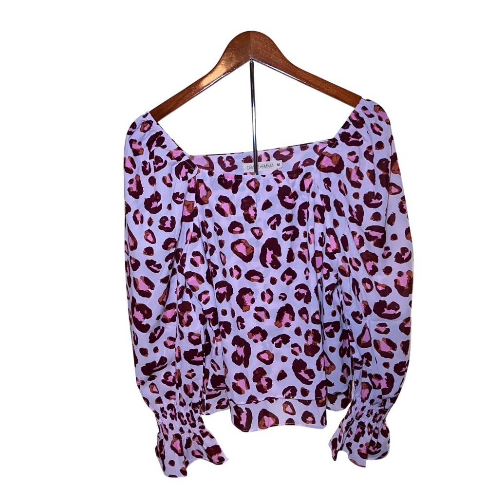 Grace + Emma Leopard Blouse Womens Medium Pink Burgundy Square Neck Smocked Cuff